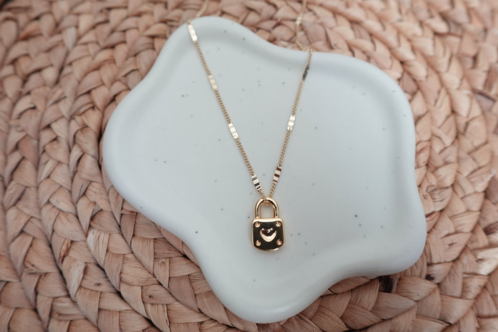Lock necklace