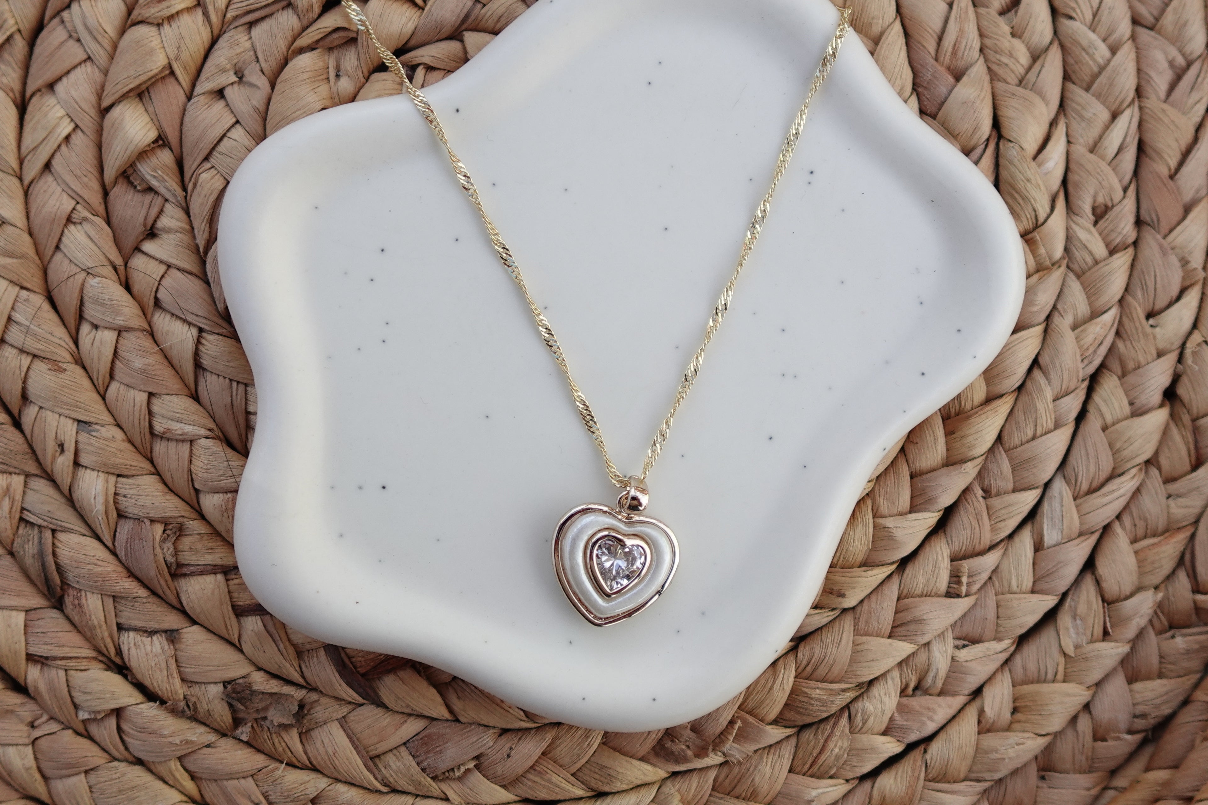 White heart necklace